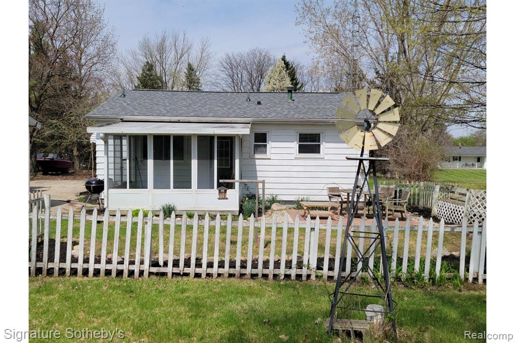 118 Daley Road Lapeer, MI 48446 - Photo 21 of 31