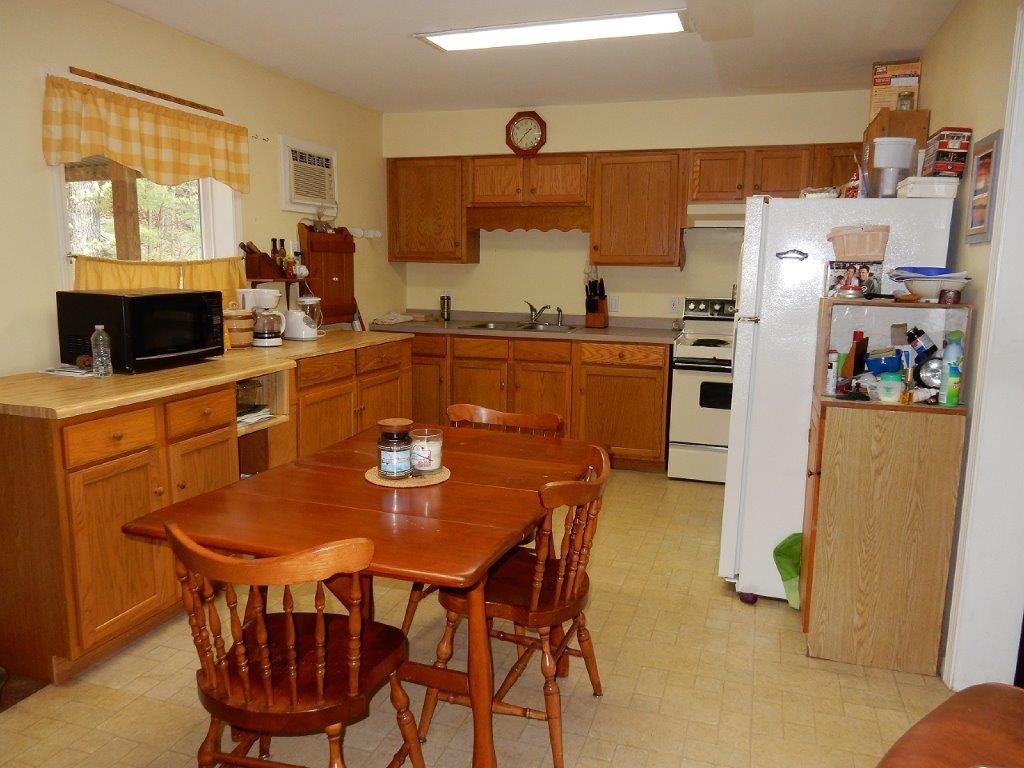 19 Mountain Road Erving, MA 01344 - Photo 5 of 18 Gallery Image 5