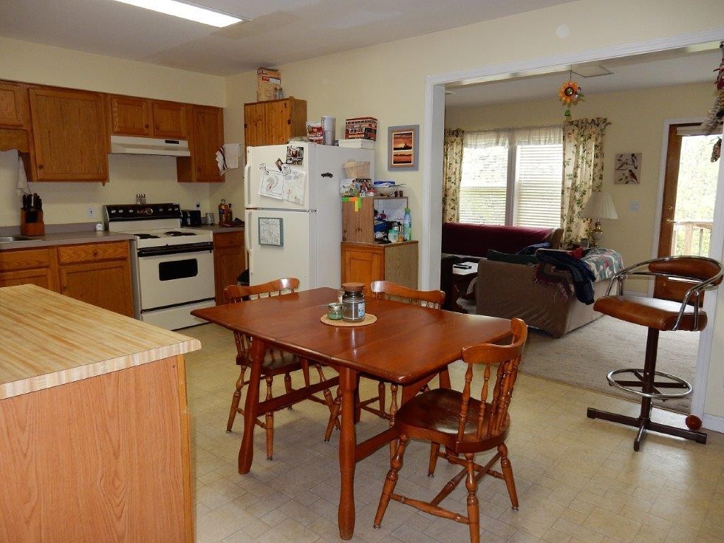 19 Mountain Road Erving, MA 01344 - Photo 6 of 18 Gallery Image 6