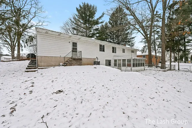 $250,000 | 5328 Lindenwood Street, Kalamazoo, MI 49004