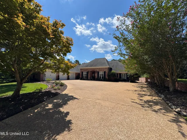 $649,000 | 68 Southbrook Lane, Brookhaven, MS 39601