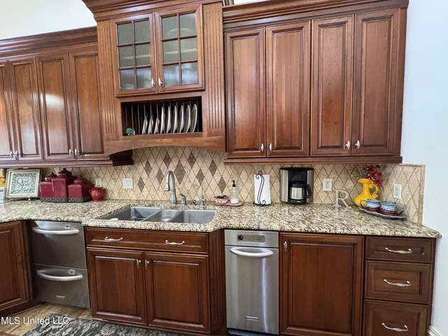 $649,000 | 68 Southbrook Lane, Brookhaven, MS 39601