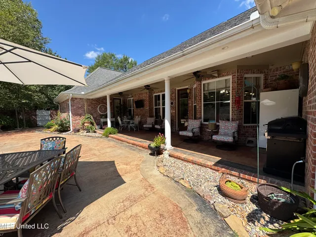 $649,000 | 68 Southbrook Lane, Brookhaven, MS 39601