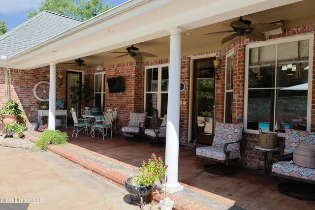 $649,000 | 68 Southbrook Lane, Brookhaven, MS 39601