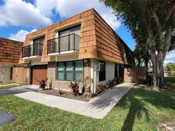 $3,600 | 8351 South Coral Circle, North Lauderdale, FL 33068