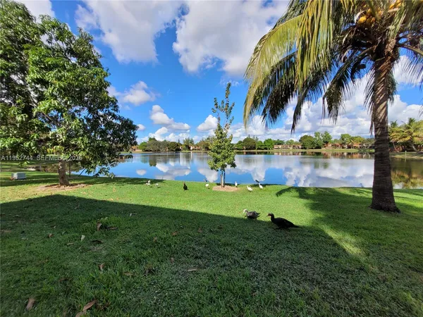 $3,600 | 8351 South Coral Circle, North Lauderdale, FL 33068