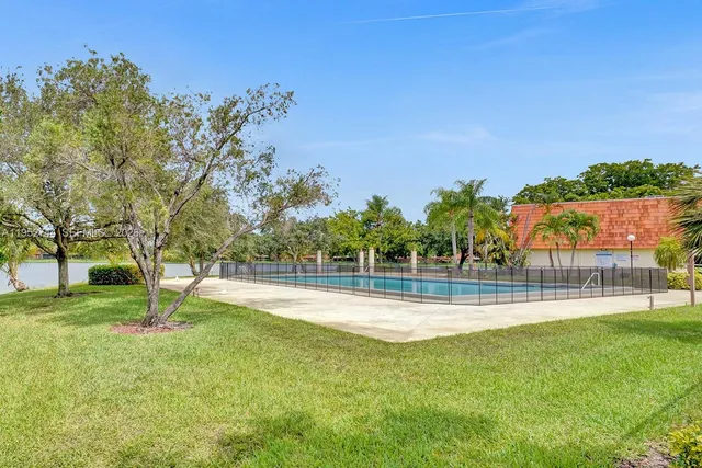 $3,600 | 8351 South Coral Circle, North Lauderdale, FL 33068