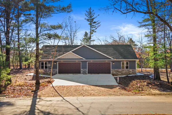 $595,900 | W6513 Woodhaven Circle, Wautoma, WI 54982