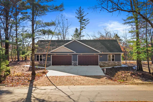 $635,000 | W6513 Woodhaven Circle, Wautoma, WI 54982