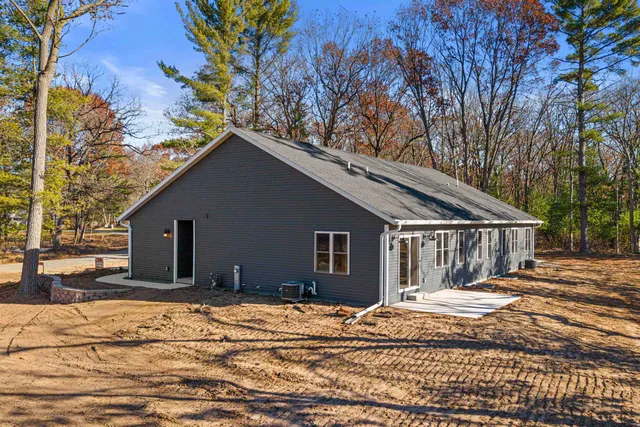 $635,000 | W6513 Woodhaven Circle, Wautoma, WI 54982