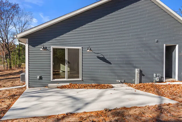 $635,000 | W6513 Woodhaven Circle, Wautoma, WI 54982