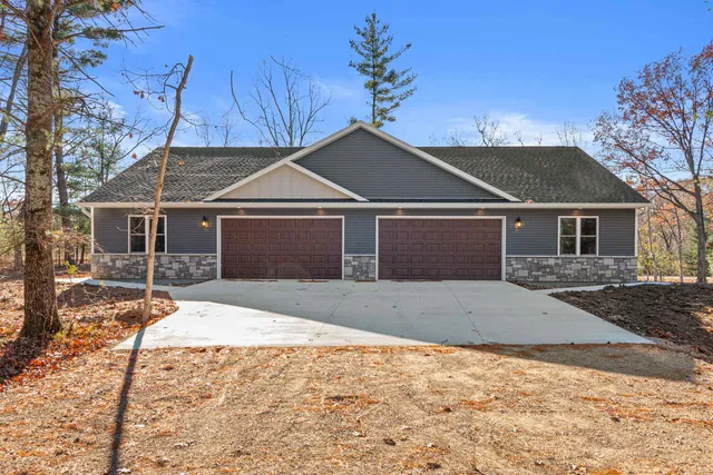 $635,000 | W6513 Woodhaven Circle, Wautoma, WI 54982