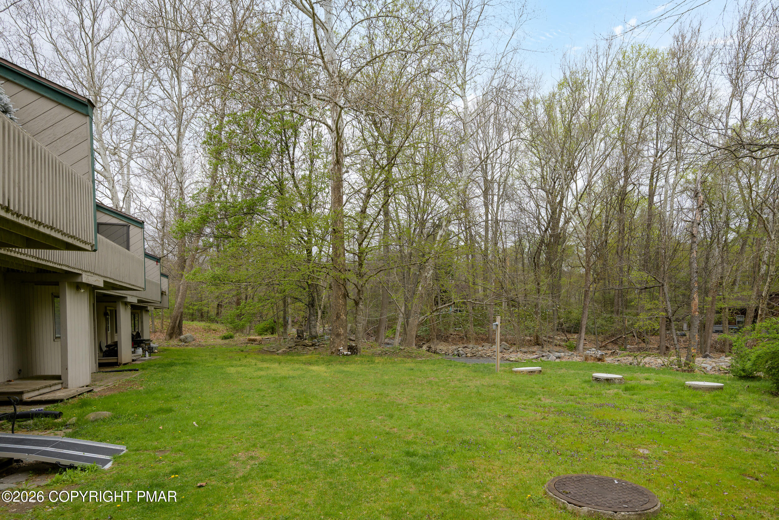 145 Ridge Drive Tannersville, PA 18372 - Photo 4 of 29 004-145ridge-mbertsch