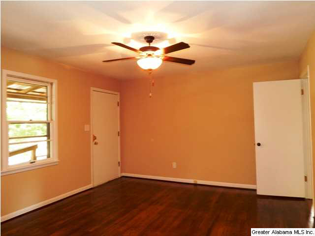 305 Garden Hill Road Gardendale, AL 35071 - Photo 8 of 32