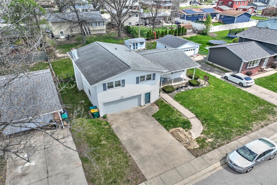 4150 North Sunderland Drive Decatur, IL 62526 - Photo 4 of 28