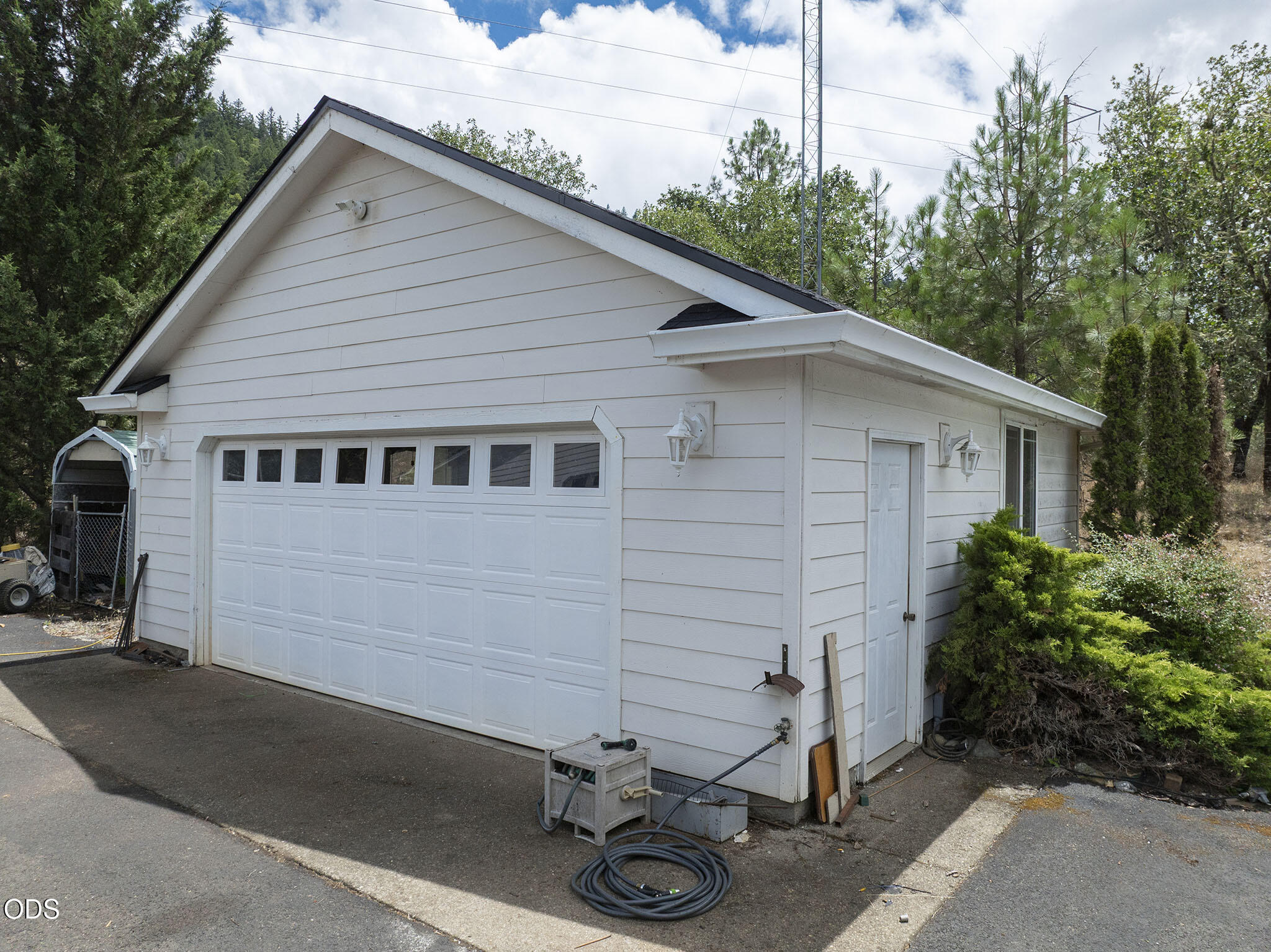 279 Ridgefield Road Grants Pass, OR 97527 - Photo 38 of 62