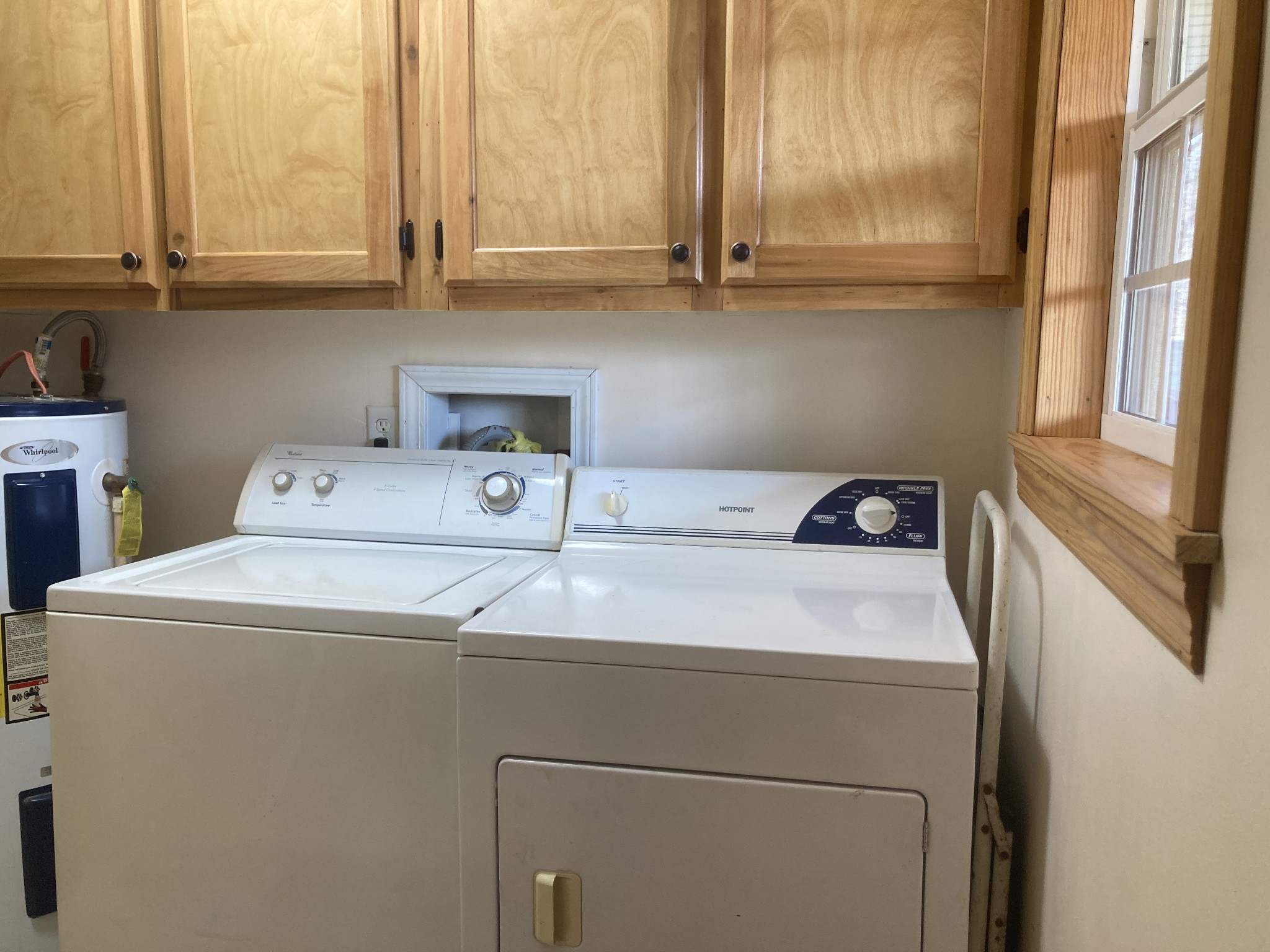 95 CC Road Lawrenceburg, TN 38464 - Photo 14 of 26 a utility room with dryer and washer