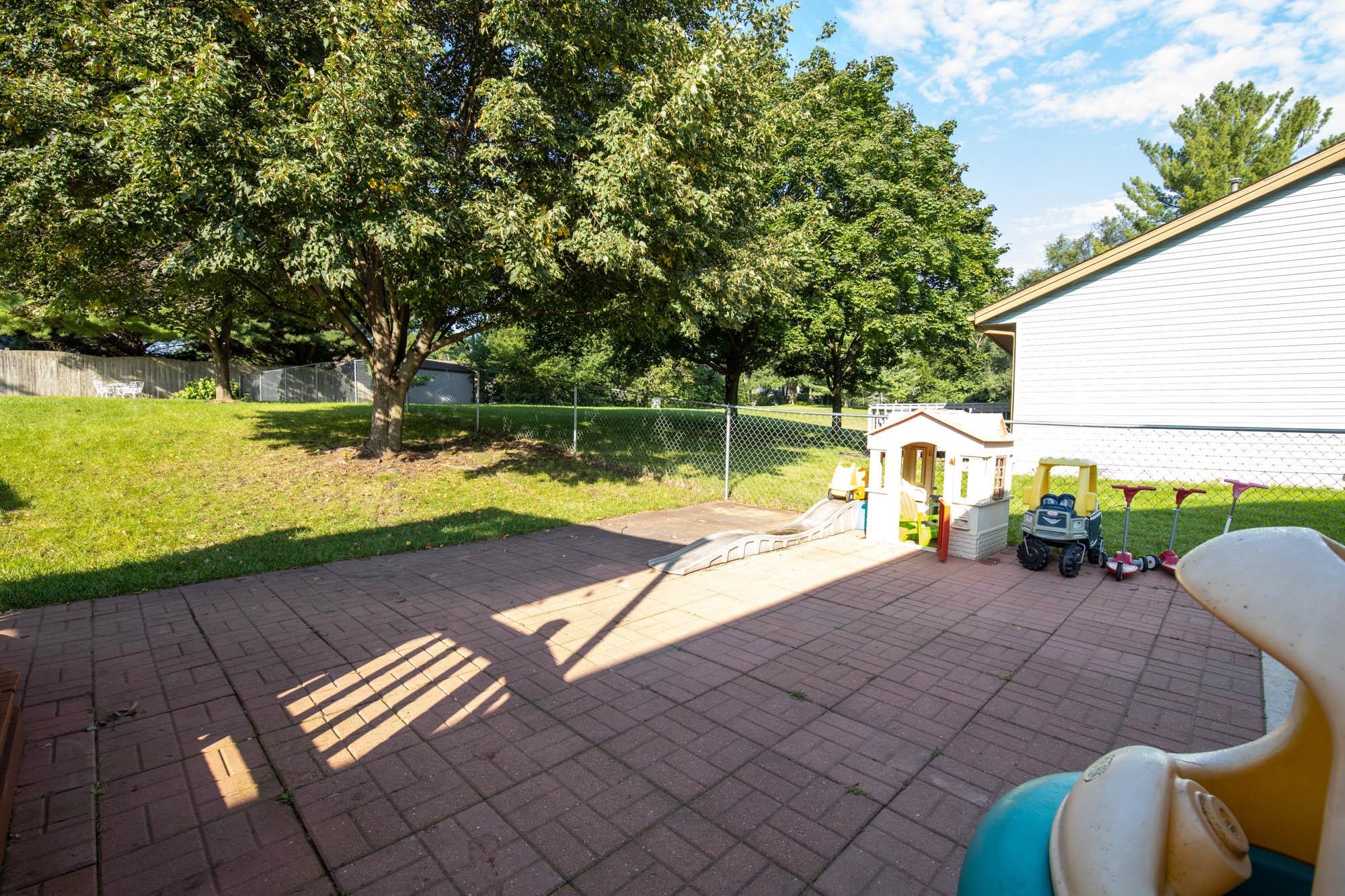 1785 South Trainer Road Rockford, IL 61108 - Photo 25 of 29 Gallery Image 25