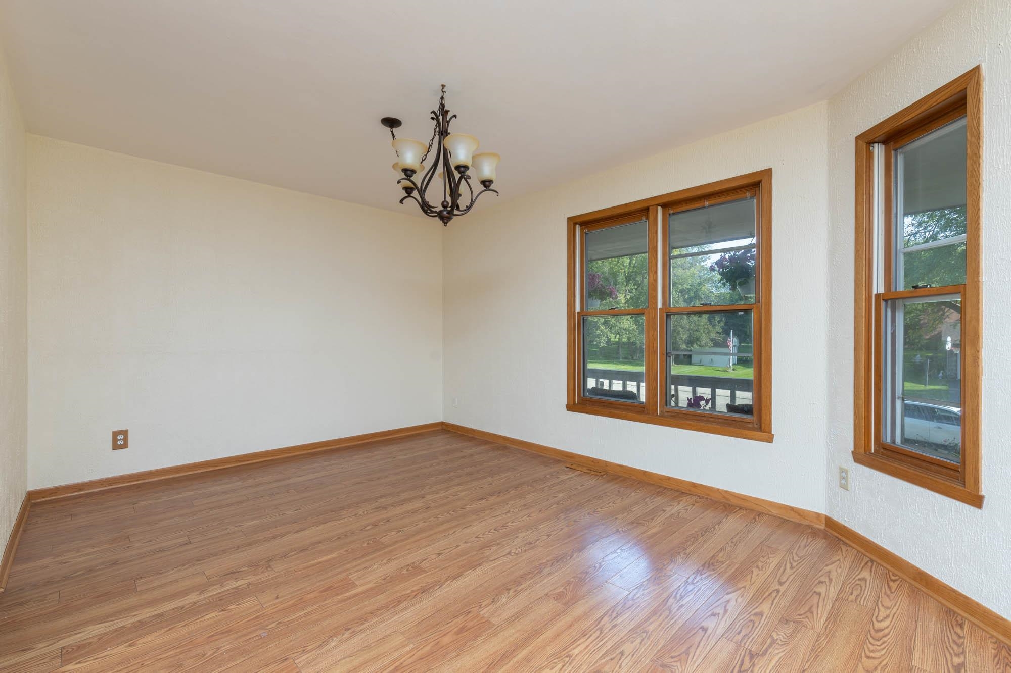 1785 South Trainer Road Rockford, IL 61108 - Photo 5 of 29 Gallery Image 5