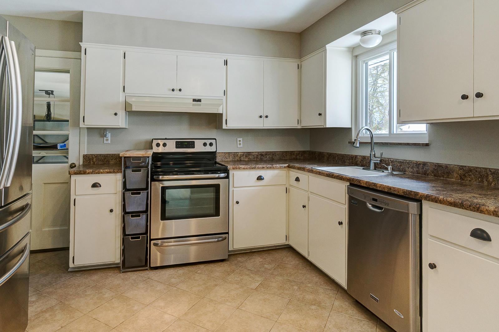 3464 Leighton Road Columbus, OH 43221 - Photo 8 of 27 Gallery Image 8
