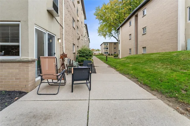 $134,900 | 701 Westage At The Harbor, Irondequoit, NY 14617