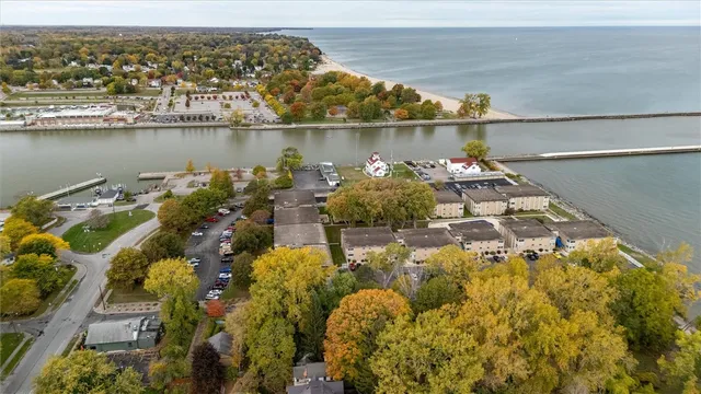 $134,900 | 701 Westage At The Harbor, Irondequoit, NY 14617