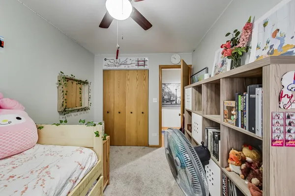 $3,400 | 4915 West Gunnison Street, Unit D, Chicago, IL 60630