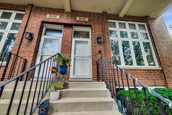 $3,400 | 4915 West Gunnison Street, Unit D, Chicago, IL 60630