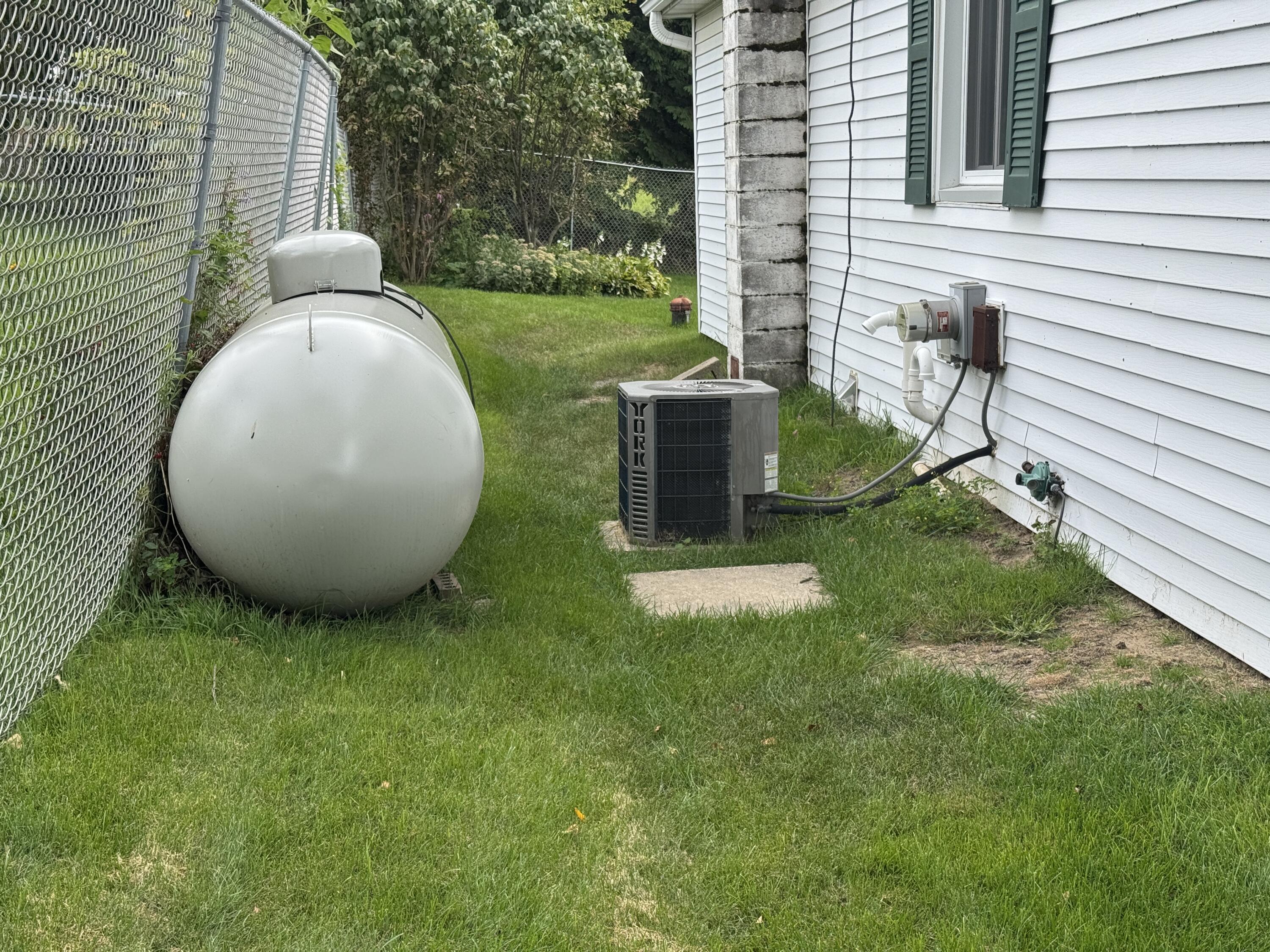 28067 Nash Road Portland, WI 54619 - Photo 24 of 31 Central Air