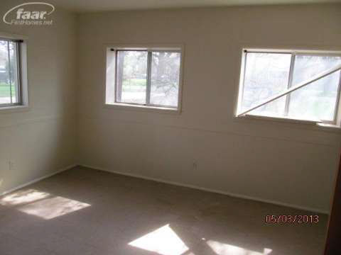 5015 Branch Road Flint, MI 48506 - Photo 15 of 18 20355838-14.JPG