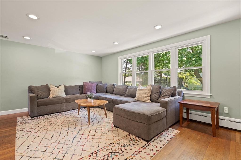 178 Webster Street Needham, MA 02494 - Photo 10 of 27