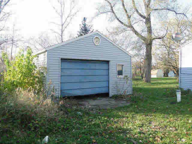 12205 North Linden Road Clio, MI 48420 - Photo 7 of 8 21238616-6.JPG