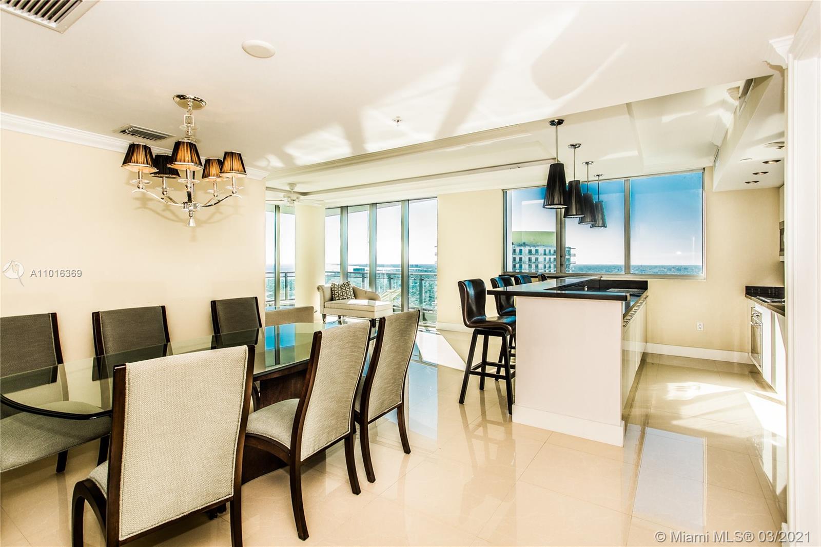 92 Southwest 3rd Street, Unit 4505 Miami, FL 33130 - Photo 3 of 10
