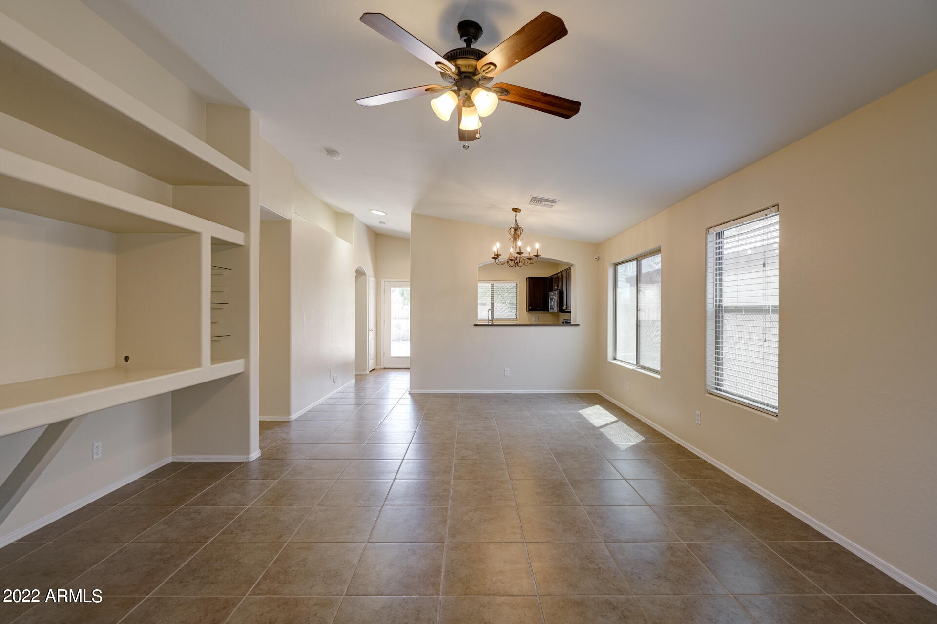 2337 West Gaby Road Phoenix, AZ 85041 - Photo 12 of 26 listing_9