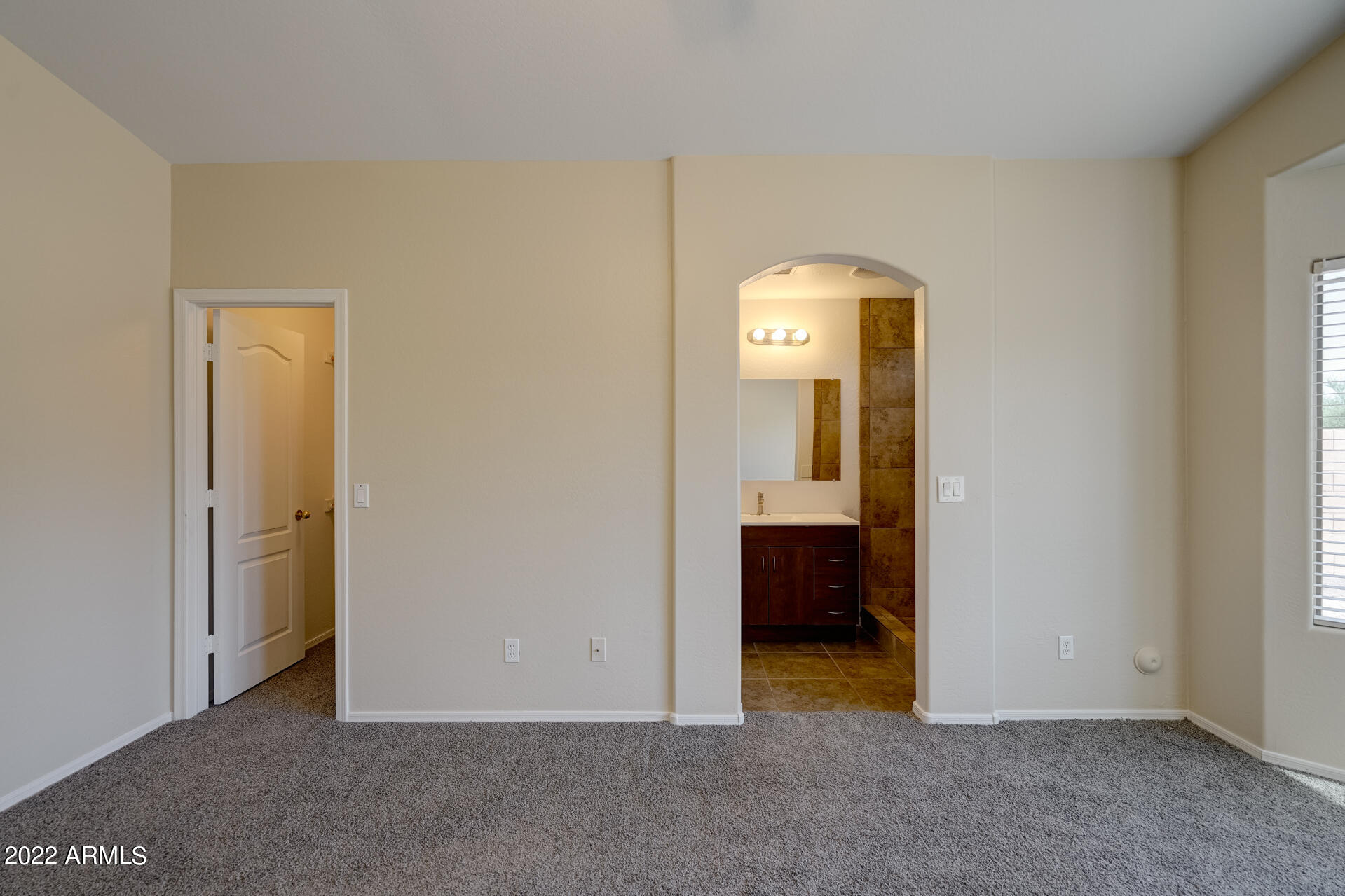 2337 West Gaby Road Phoenix, AZ 85041 - Photo 18 of 26 listing_15
