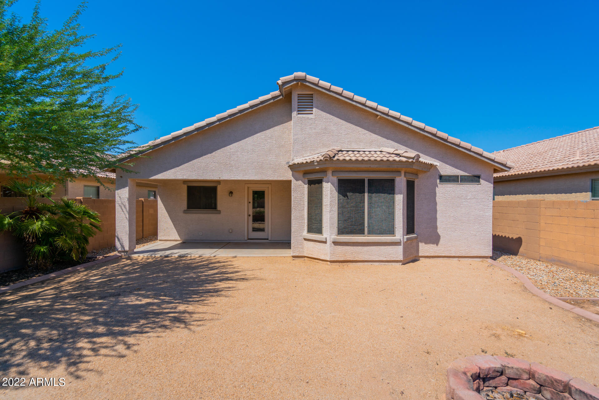 2337 West Gaby Road Phoenix, AZ 85041 - Photo 8 of 26 listing_5