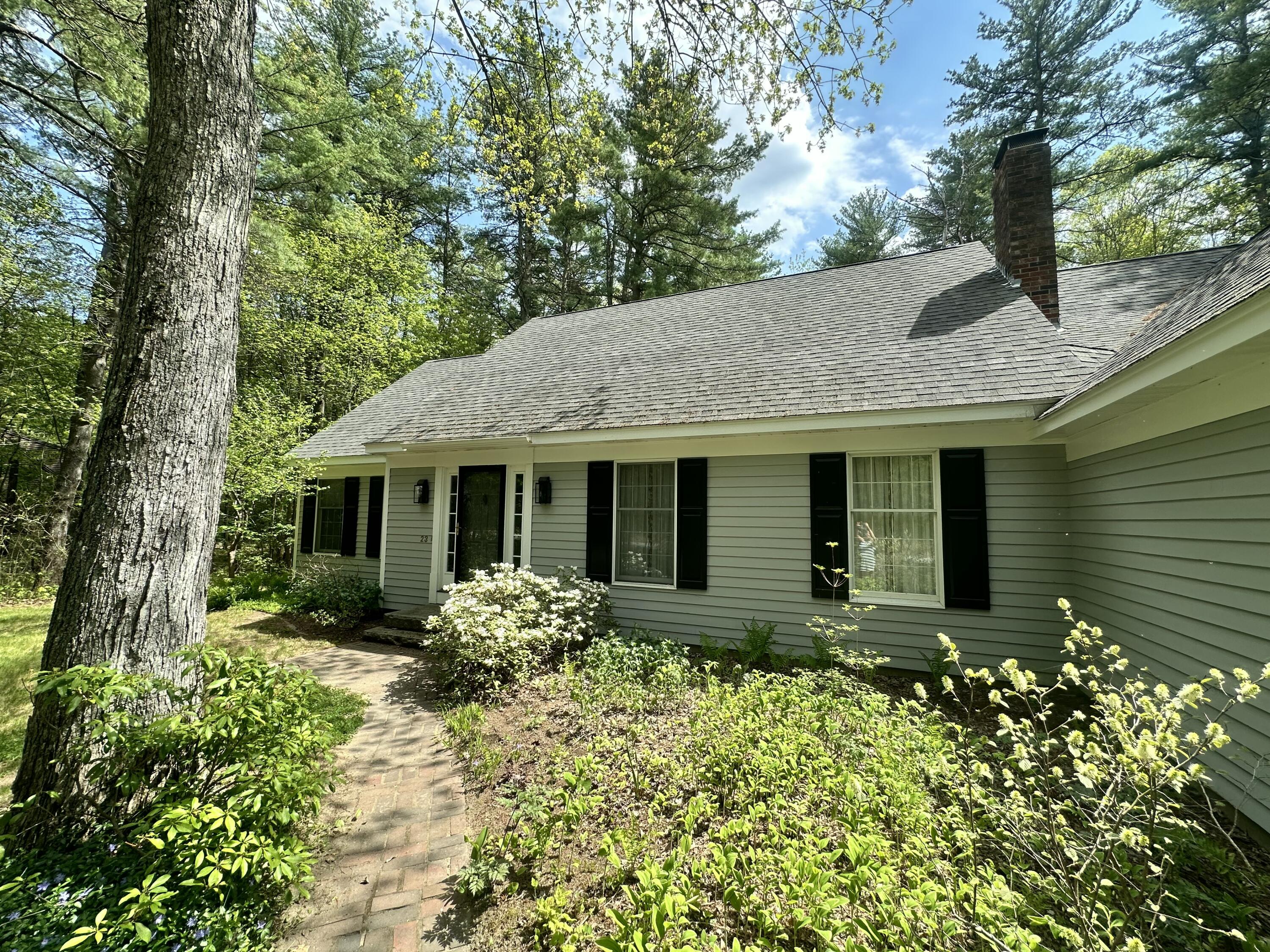 23 Juniper Road Brunswick, ME 04011 - Photo 1 of 1 IMG_3034