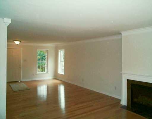 323 Thompson Run Road Pittsburgh, PA 15237 - Photo 3 of 8 Living Room.