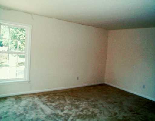 323 Thompson Run Road Pittsburgh, PA 15237 - Photo 7 of 8 Master Bedroom.
