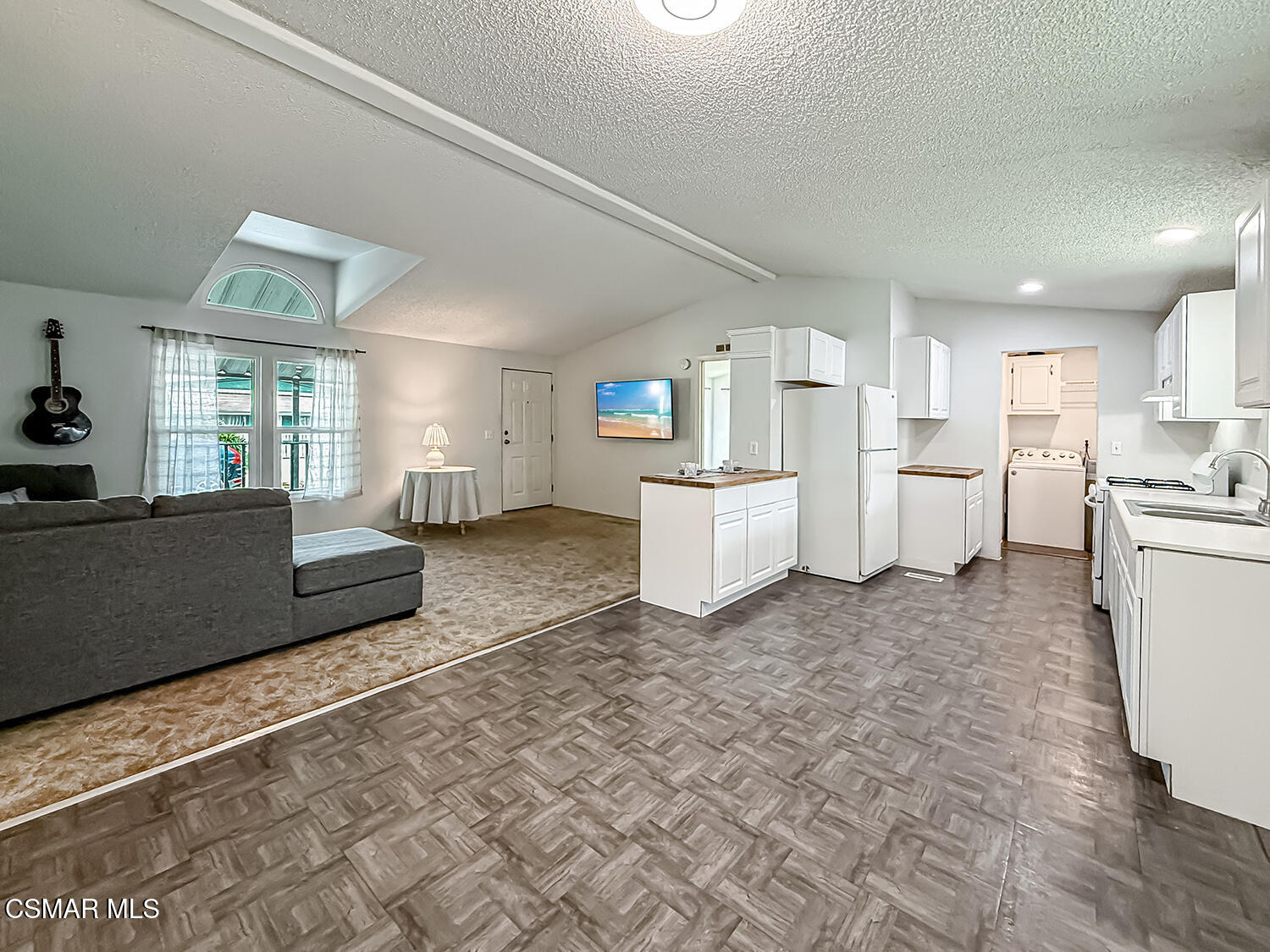 250 East Telegraph Road, Unit 248 Fillmore, CA 93015 - Photo 14 of 42 bLiving and Dining6