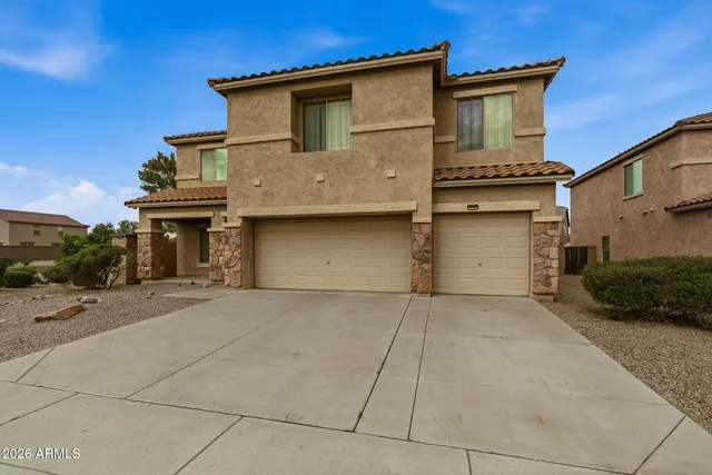 $2,895 | 9444 West Hubbell Street, Phoenix, AZ 85037