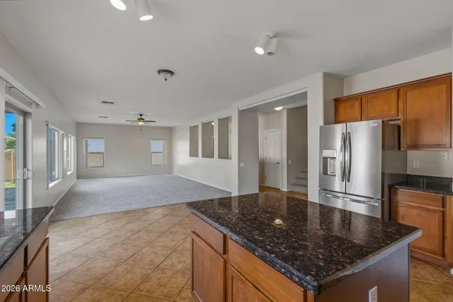 $2,895 | 9444 West Hubbell Street, Phoenix, AZ 85037