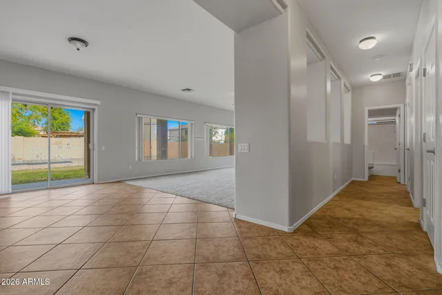 $2,895 | 9444 West Hubbell Street, Phoenix, AZ 85037