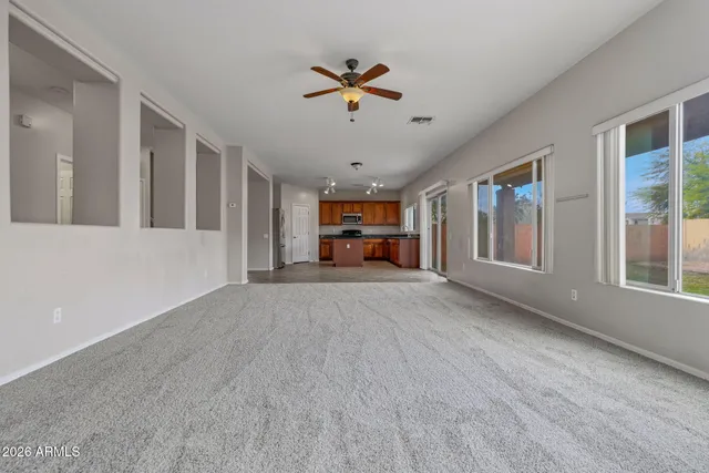 $2,895 | 9444 West Hubbell Street, Phoenix, AZ 85037