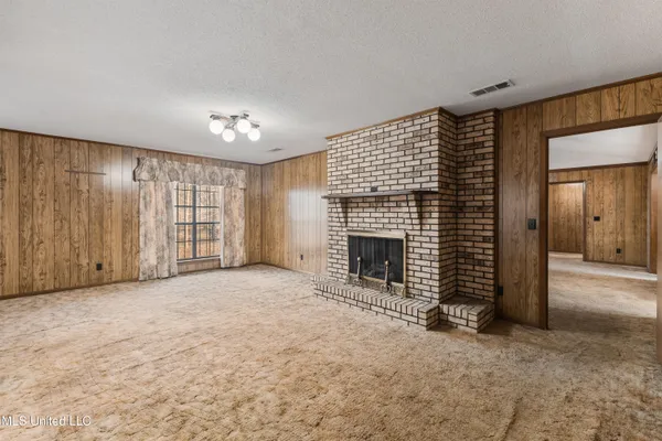 $185,000 | 260 Crepe Myrtle Lane, Laurel, MS 39443