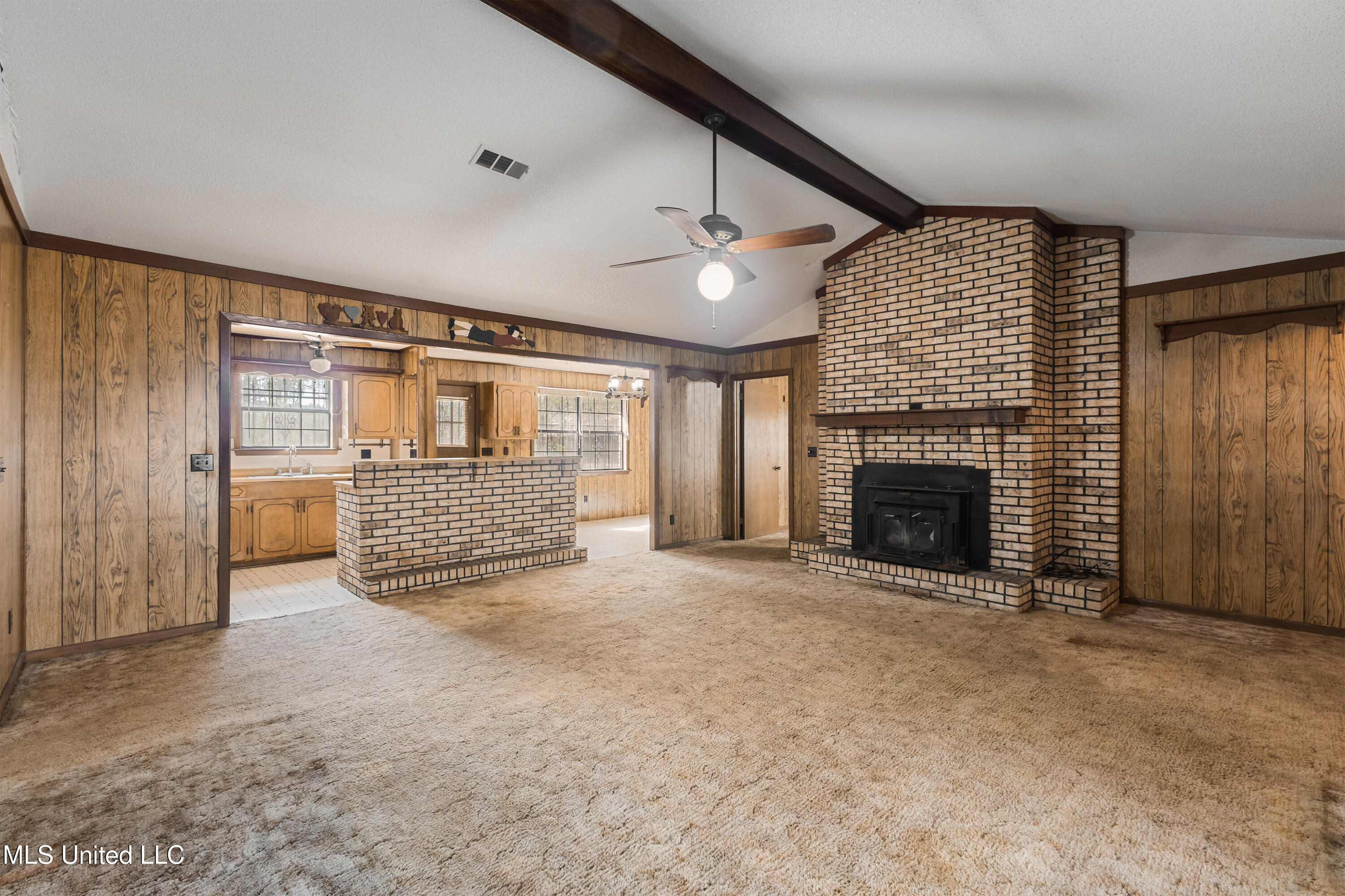 260 Crepe Myrtle Lane Laurel, MS 39443 - Photo 16 of 54 260_Crepe_Myrtle_Ln-16