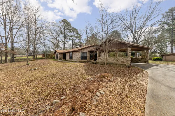 $185,000 | 260 Crepe Myrtle Lane, Laurel, MS 39443
