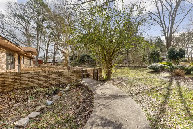 $185,000 | 260 Crepe Myrtle Lane, Laurel, MS 39443