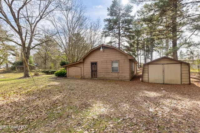 $185,000 | 260 Crepe Myrtle Lane, Laurel, MS 39443