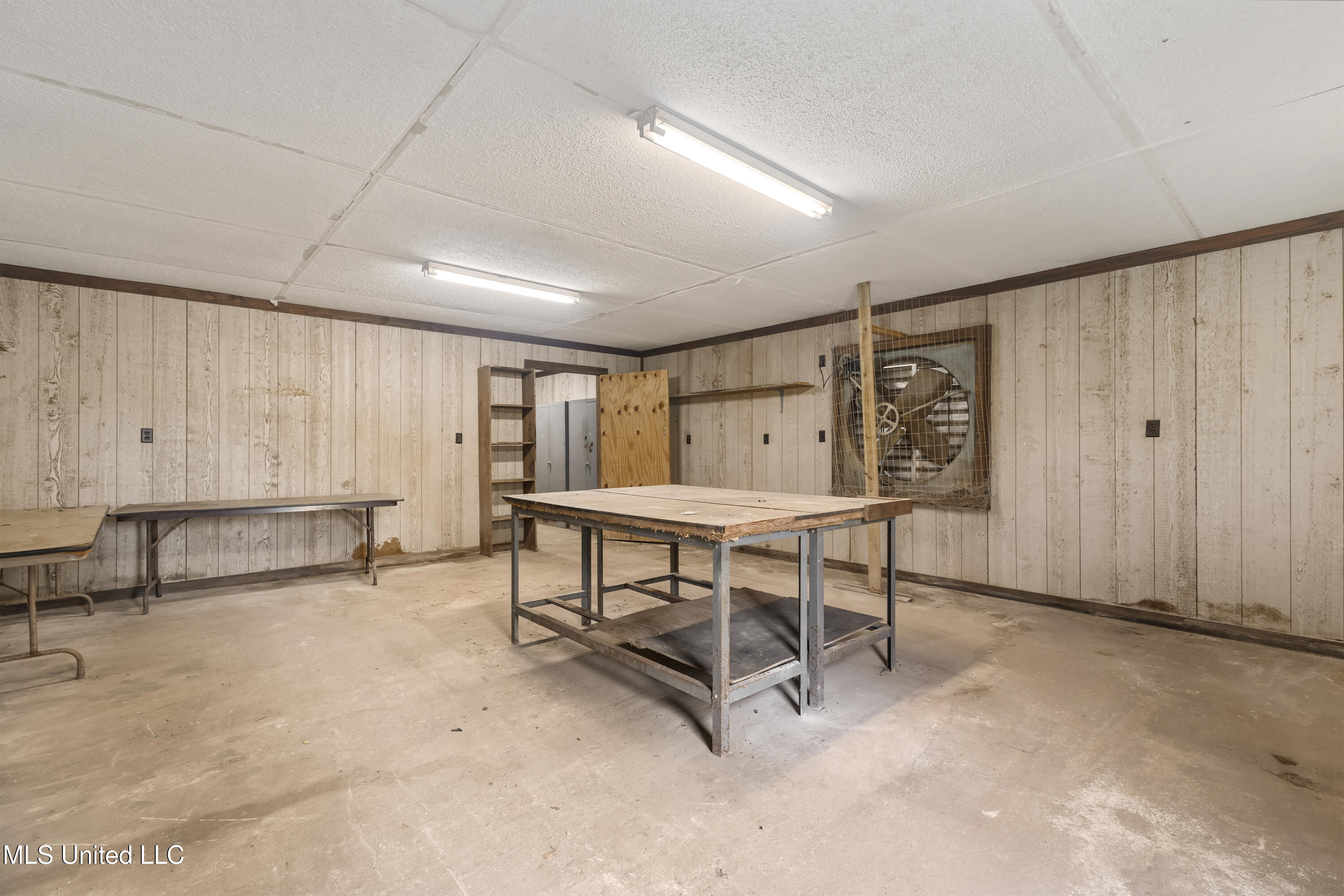 260 Crepe Myrtle Lane Laurel, MS 39443 - Photo 38 of 54 260_Crepe_Myrtle_Ln-38